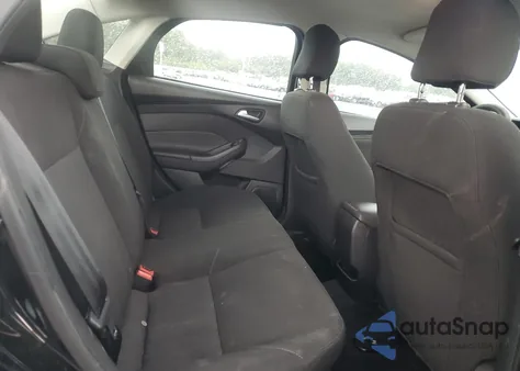 2017 Ford Focus Se z USA, uszkodzony, nr VIN 1FADP3F23HL321537